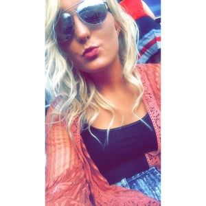 Meet your Posher, Shawna